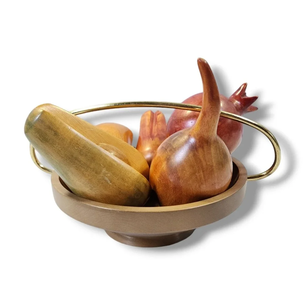 Vintage Nasco Wooden Bowl W/Brass Handel‎ and 5 Wooden Fruit